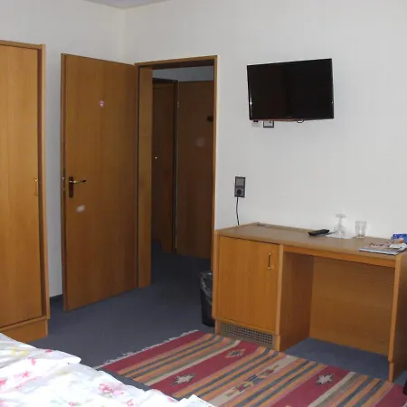 게스트하우스 Helga 3*